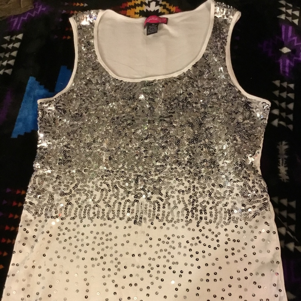 Sparkling sliver tank top